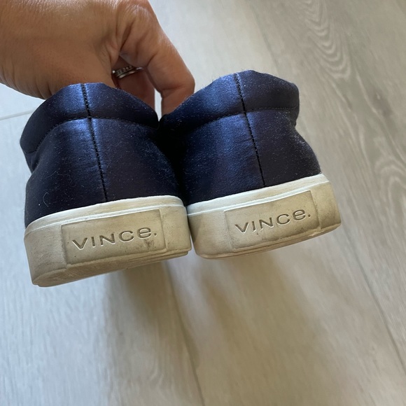Vince Corbin Blue Slip On Sneakers Sz 7.5 - Picture 3 of 7